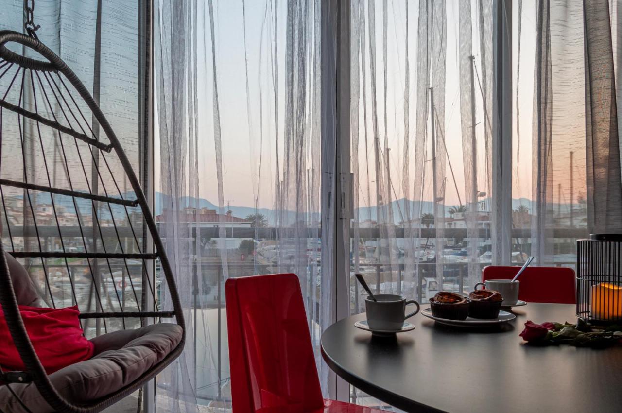 Estudio En 1ª Linea Con Vistas Al Puerto Deportivo By Insidehome 艾姆布里亚布拉瓦 外观 照片