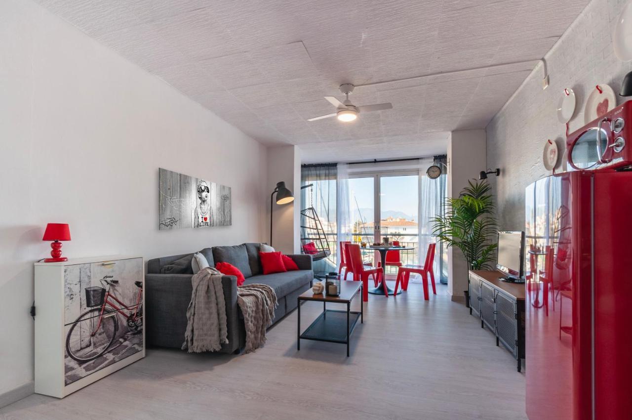 Estudio En 1ª Linea Con Vistas Al Puerto Deportivo By Insidehome 艾姆布里亚布拉瓦 外观 照片