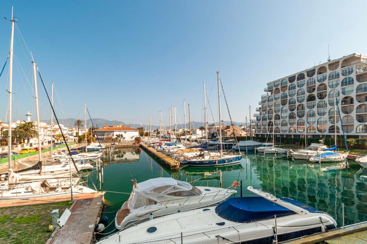 Estudio En 1ª Linea Con Vistas Al Puerto Deportivo By Insidehome 艾姆布里亚布拉瓦 外观 照片